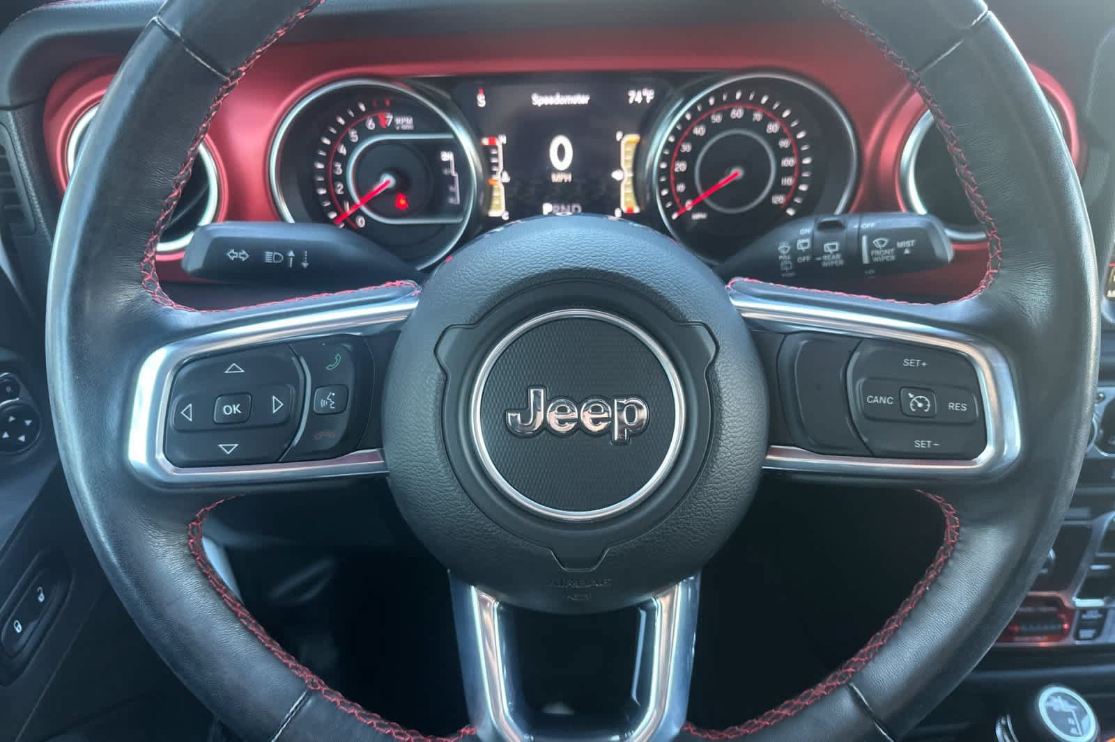 Used 2022 Jeep Wrangler Unlimited Rubicon w/ Cold Weather Group AWD/4WD image 26