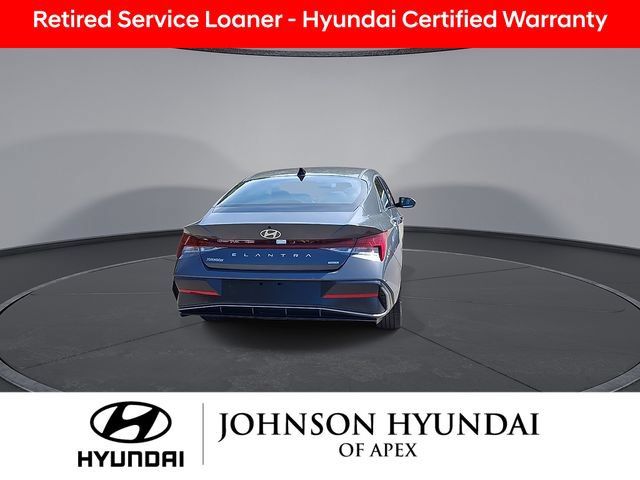 Used 2025 Hyundai Elantra Limited w/ Cargo Package FWD image 8