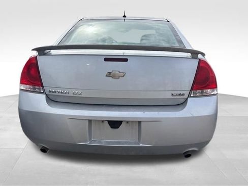Used 2012 Chevrolet Impala LTZ FWD image 16