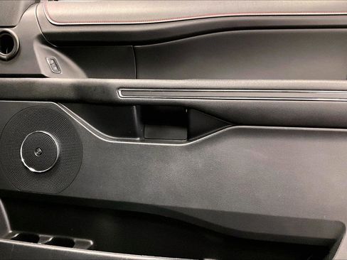 Used 2022 Ford Expedition Max Limited image 23