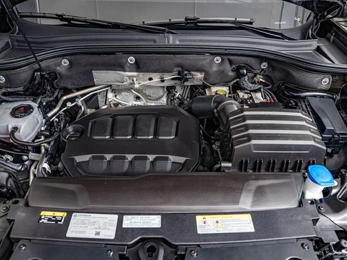 Used 2024 Volkswagen Atlas SEL Premium R-Line AWD/4WD image 42
