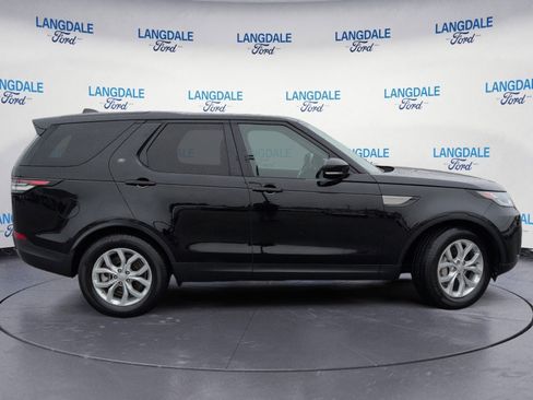 Used 2020 Land Rover Discovery SE image 3