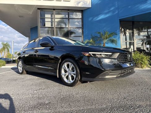 Used 2023 Honda Accord LX image 18