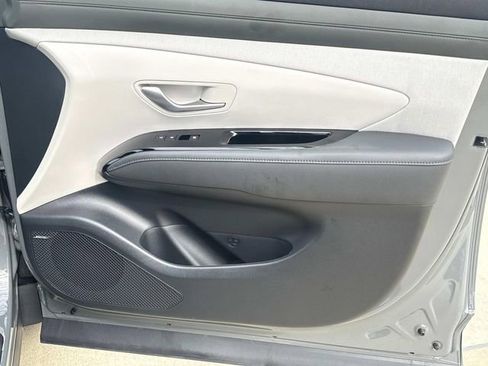 New 2026 Hyundai Tucson Limited FWD image 17