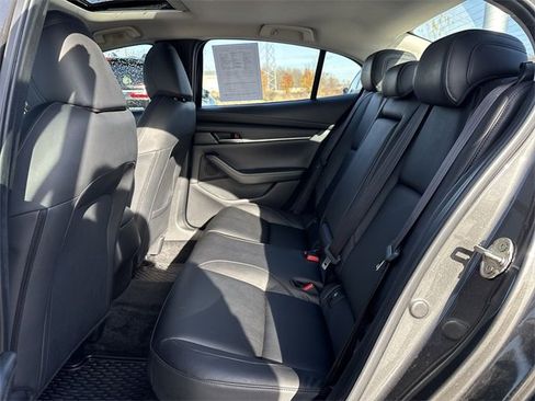Used 2022 MAZDA MAZDA3 s image 27