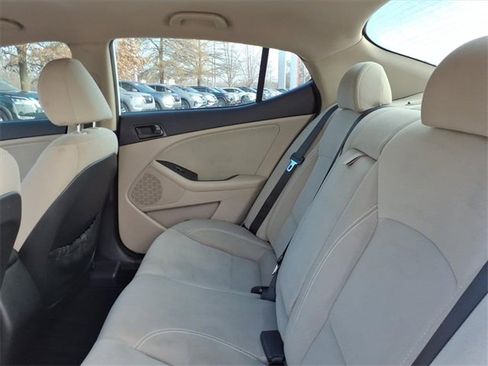 Used 2014 Kia Optima LX image 5