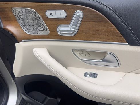 Used 2022 Mercedes-Benz GLE 350 4MATIC image 47