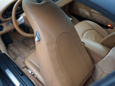 Used 2005 Porsche 911 Carrera image 27