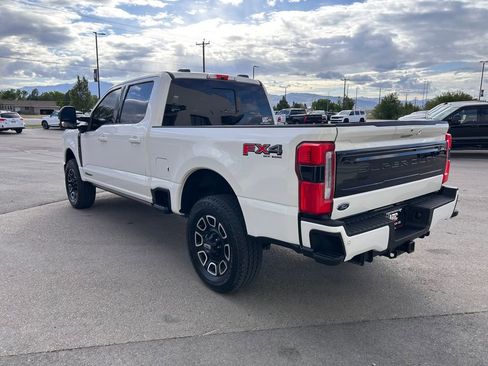 Used 2025 Ford F250 Platinum AWD/4WD image 7