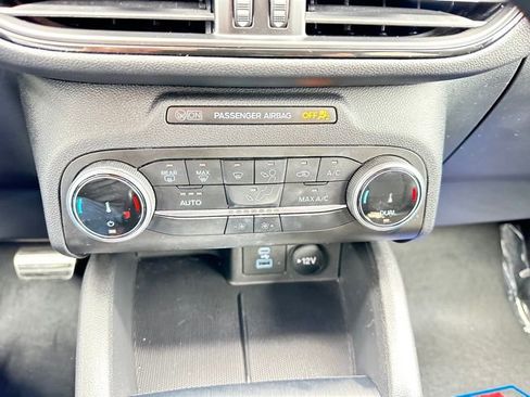 Used 2023 Ford Escape ST-Line w/ Equipment Group 301A FWD image 16