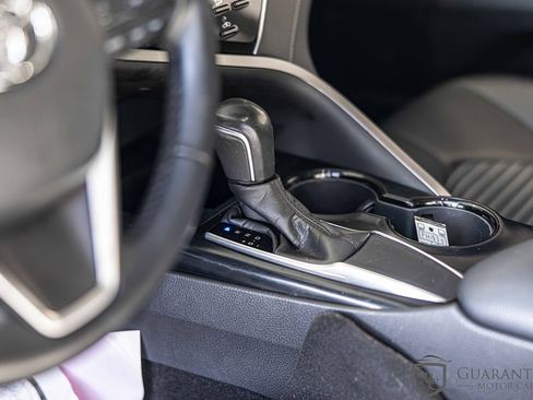 Used 2018 Toyota Camry SE w/ Audio Package image 21