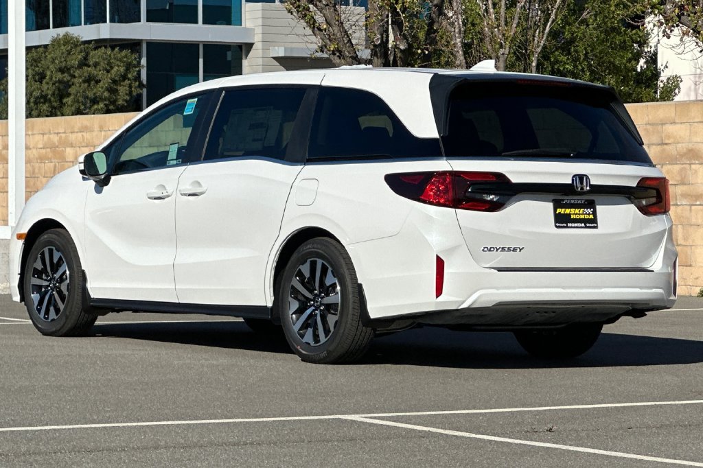 New 2026 Honda Odyssey EX-L image 6