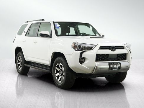 Used 2024 Toyota 4Runner TRD Off-Road AWD/4WD image 9