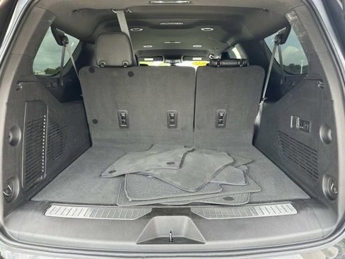 Used 2022 GMC Yukon XL Denali image 16