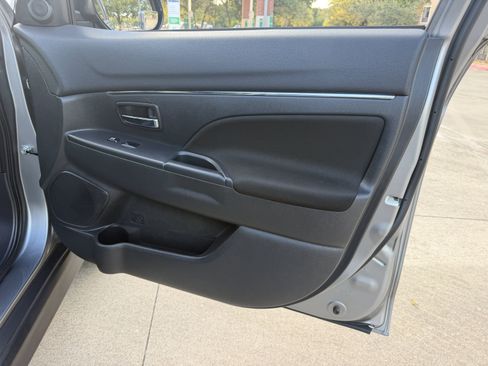 Used 2021 Mitsubishi Outlander Sport ES AWD/4WD image 9