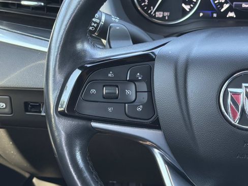 Used 2024 Buick Enclave Premium image 8