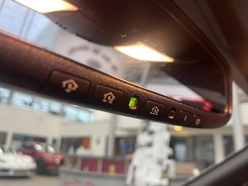 Used 2017 Nissan 370Z Touring image 26