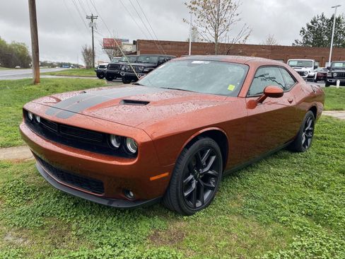 Used 2022 Dodge Challenger SXT w/ Blacktop Package image 3