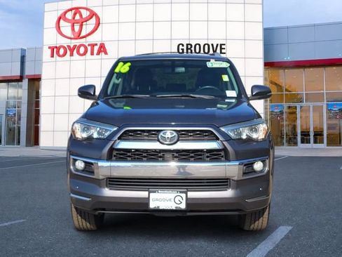 Used 2016 Toyota 4Runner Limited AWD/4WD image 9