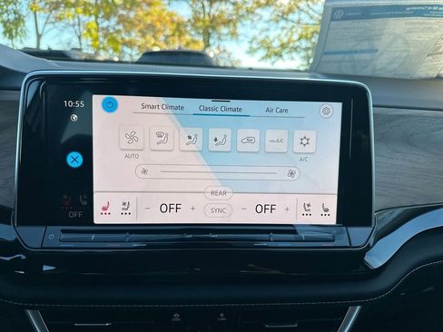 New 2026 Volkswagen Atlas SE AWD/4WD image 44
