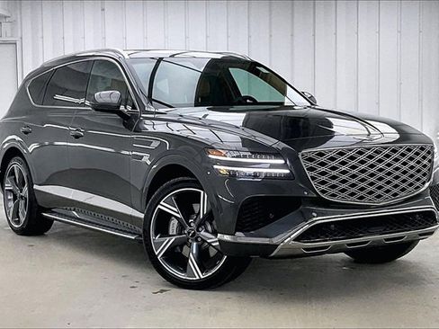 Used 2025 Genesis GV80 3.5T Prestige image 33
