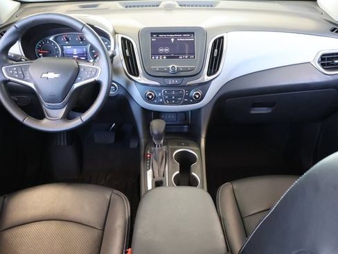 Used 2022 Chevrolet Equinox LT FWD image 18