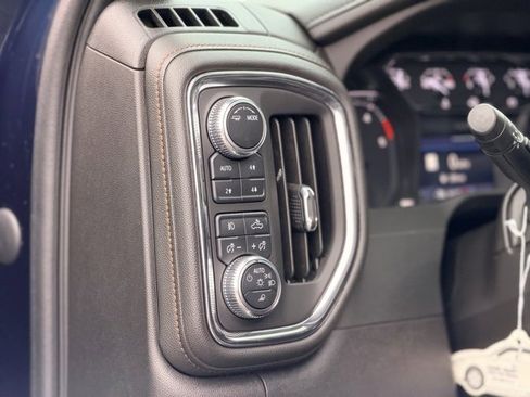 Certified 2023 GMC Sierra 2500 AT4 w/ AT4 Preferred Package image 8