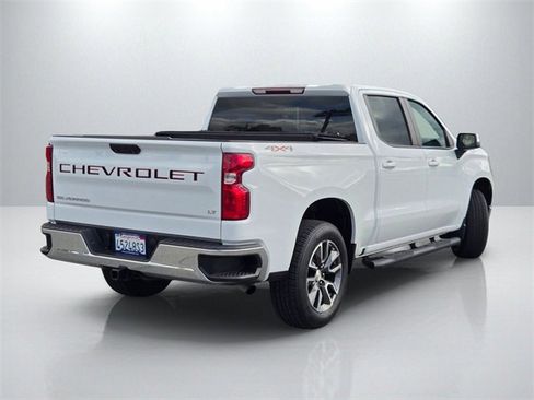 Used 2023 Chevrolet Silverado 1500 LT image 4
