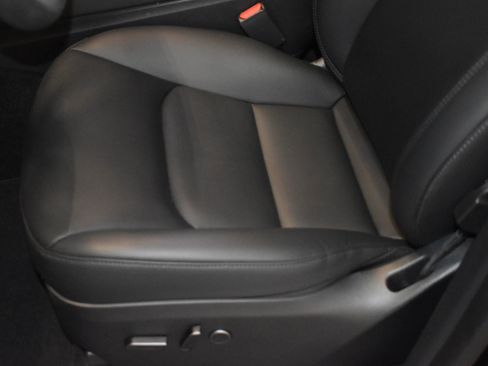 Used 2023 Tesla Model Y Long Range image 13