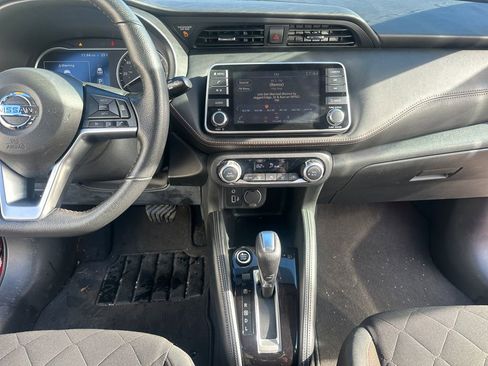 Used 2020 Nissan Kicks SR image 14
