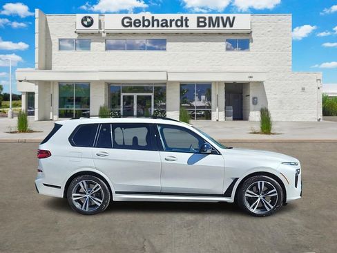 New 2025 BMW X7 M60i image 2