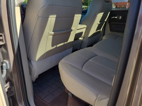 Used 2018 RAM 1500 Laramie w/ Convenience Group image 20