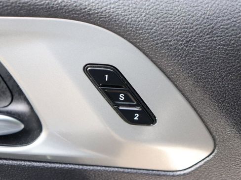 Used 2026 Chrysler Pacifica Select FWD image 51