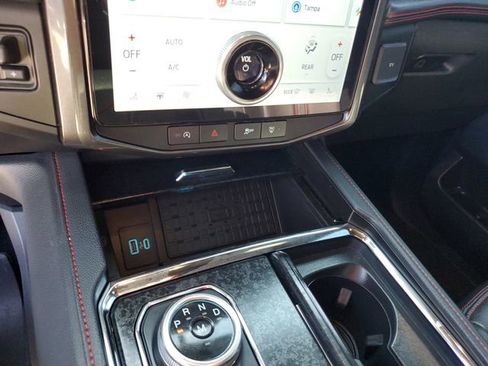 Used 2024 Ford Expedition Max Limited image 22