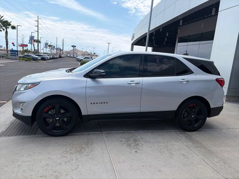Used 2019 Chevrolet Equinox LT FWD image 2