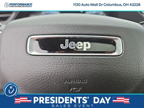 New 2026 Jeep Grand Cherokee Altitude image 22