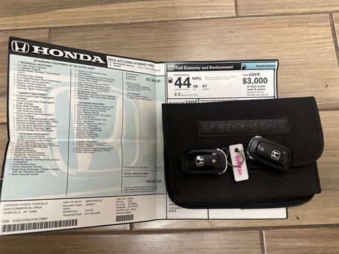 Used 2023 Honda Accord Hybrid Touring image 22