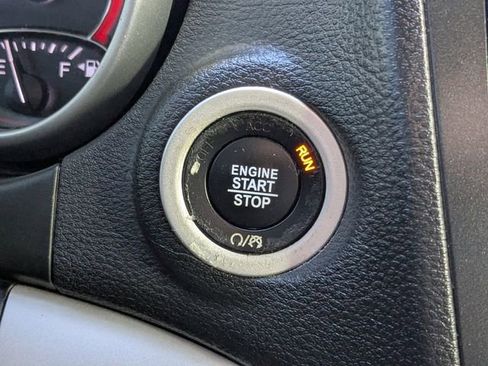 Used 2018 Dodge Journey SE w/ Blacktop Package image 24