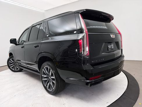 Used 2022 Cadillac Escalade Sport Platinum AWD/4WD image 12