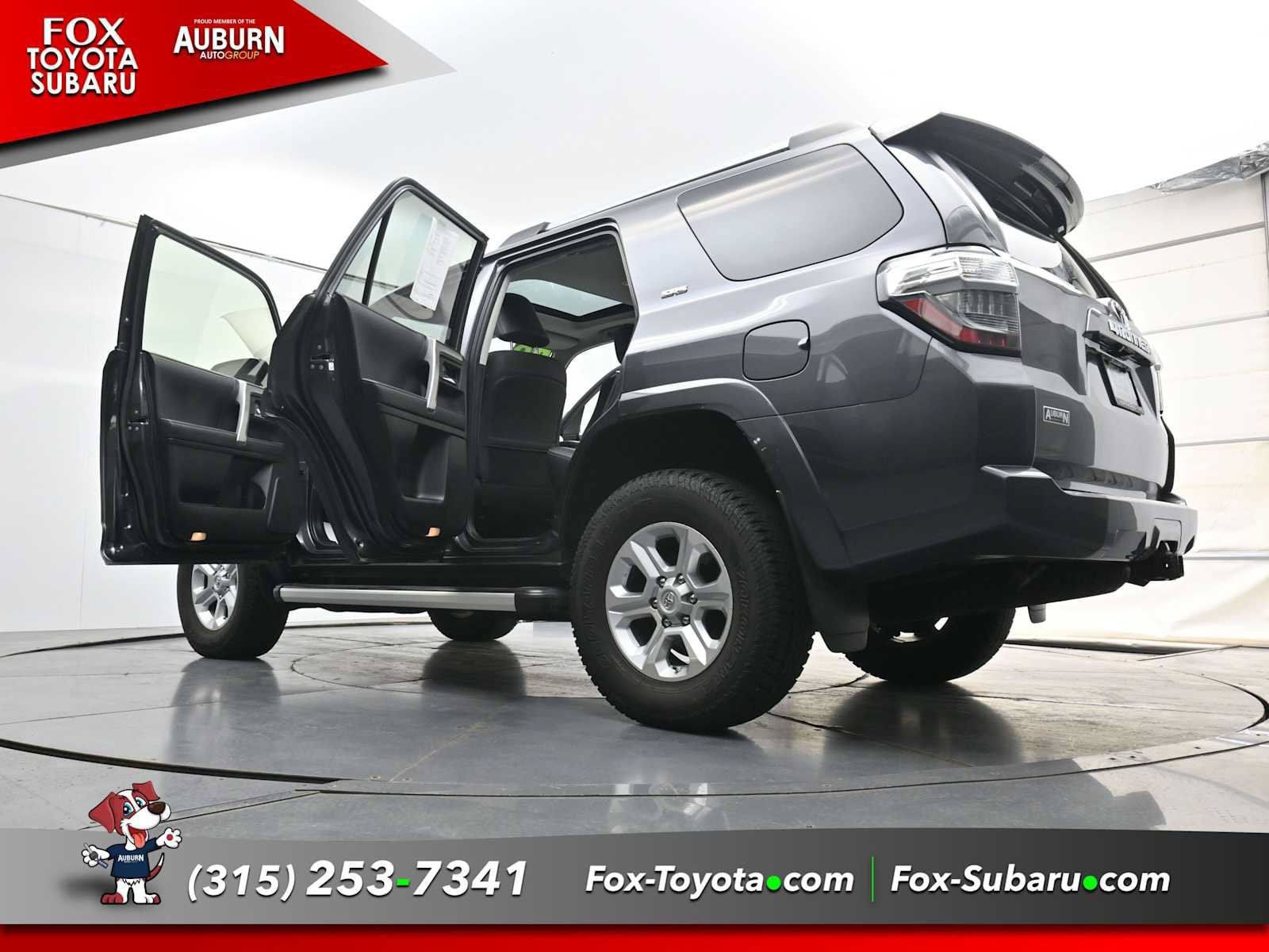 Used 2020 Toyota 4Runner SR5 Premium w/ Moonroof Package AWD/4WD image 35