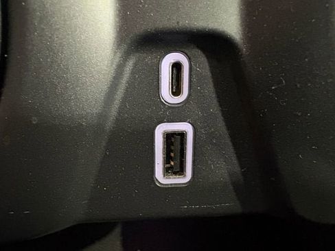 Used 2020 Chevrolet Blazer LT image 11