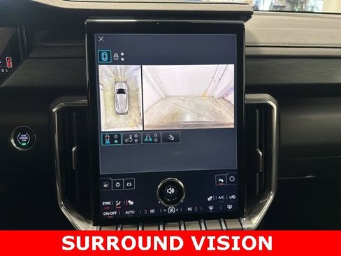 Used 2025 GMC Acadia Elevation image 28