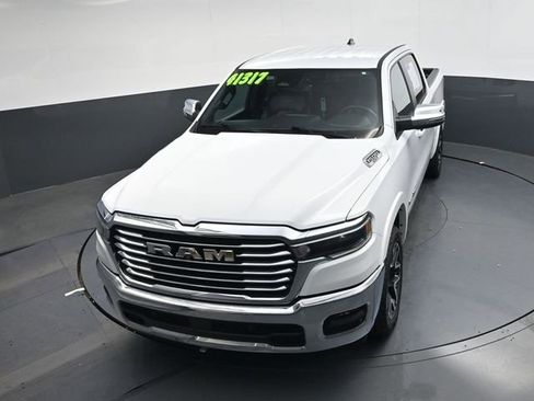 Used 2025 RAM 1500 Laramie image 25