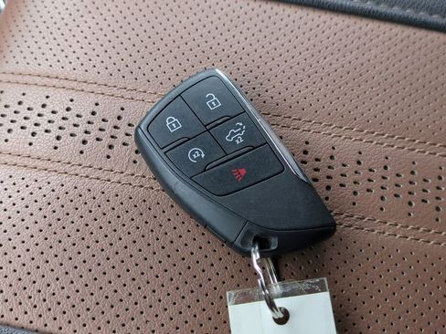 Used 2023 Chevrolet Silverado 1500 High Country w/ Z71 Off-Road Package image 41