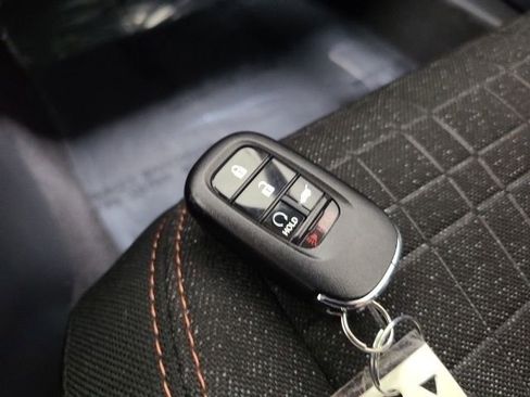 Certified 2026 Honda HR-V Sport image 34