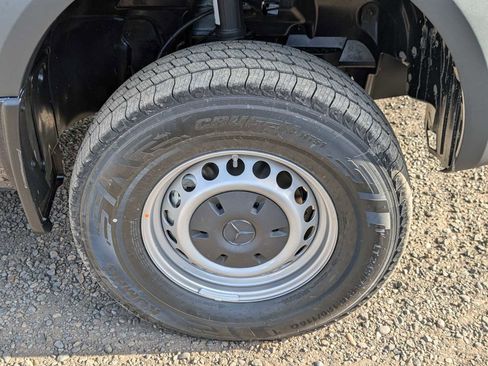 New 2025 Mercedes-Benz Sprinter 2500 image 9