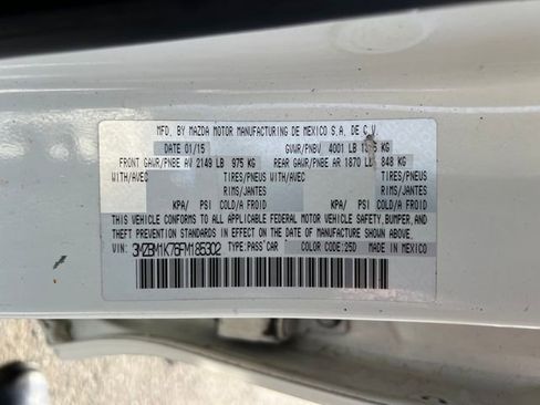 Used 2015 MAZDA MAZDA3 i Sport image 18