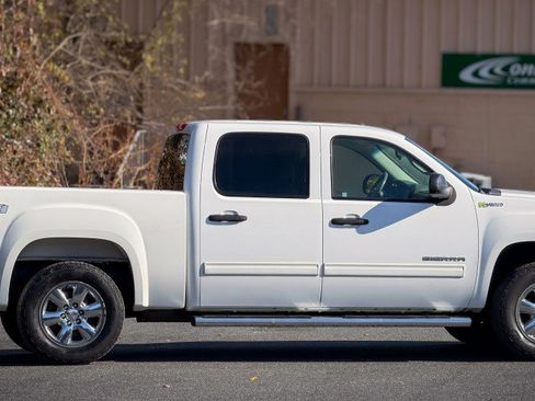 Used 2011 GMC Sierra 1500 4x4 Crew Cab Hybrid image 5