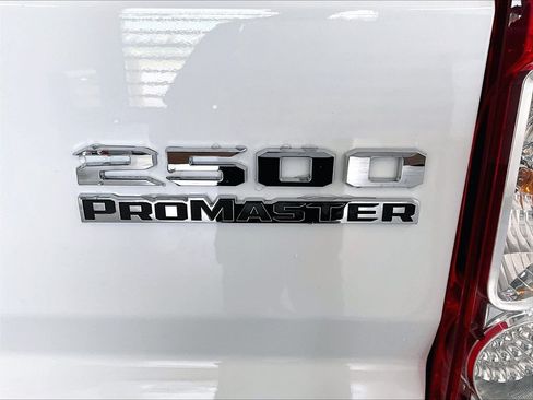 Used 2025 RAM ProMaster 2500 w/ U-Haul Equipment Group FWD image 25