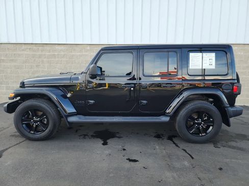Used 2020 Jeep Wrangler Unlimited Sahara image 4
